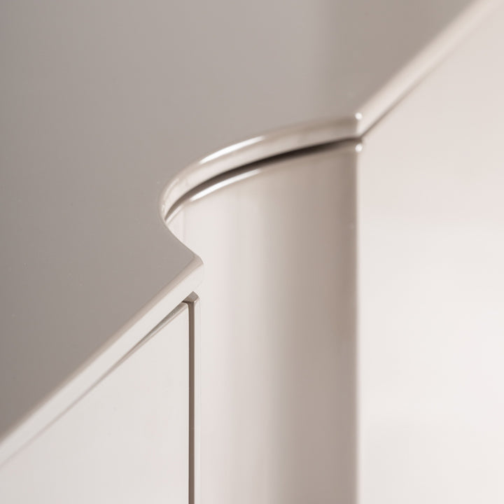Mueble para TV de MDF y hierro en color crema – detalle