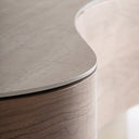 Mueble para TV de porcelánico y MDF en color beige – detalle