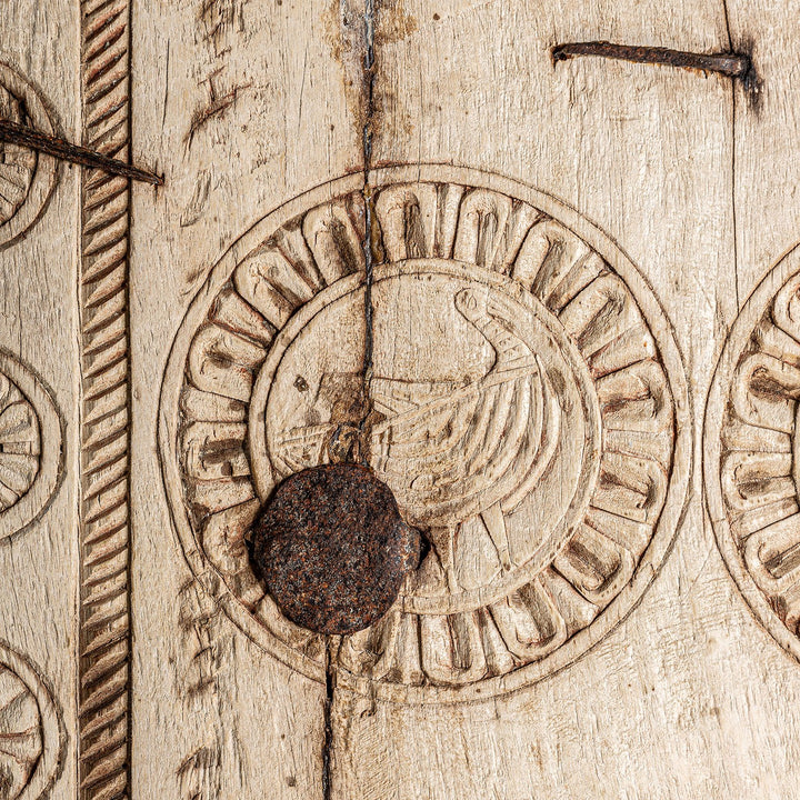 Panel decorativo de madera de teca en color marrón envejecido – detalle