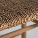 Reposapiés de madera de teca y enea en color marrón – detalle