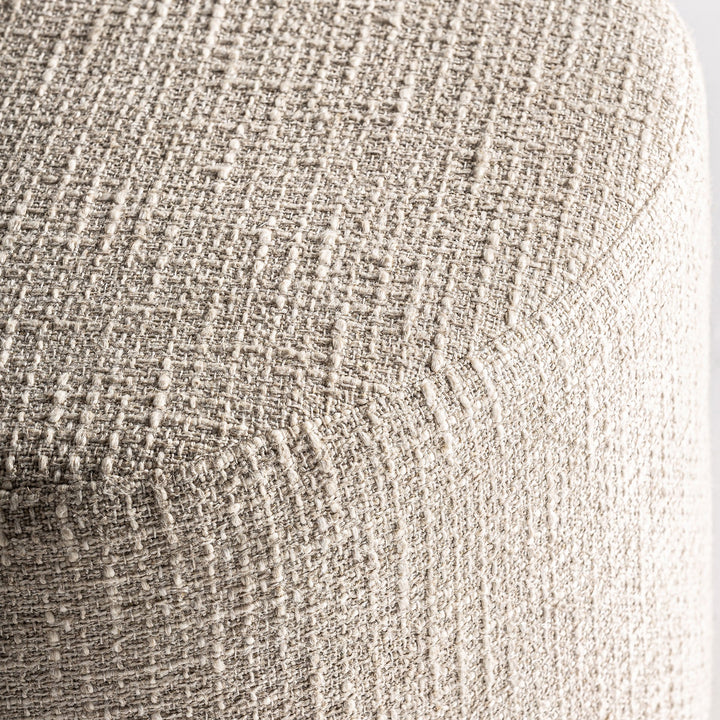 Reposapiés tapizado en algodón en color beige – detalle