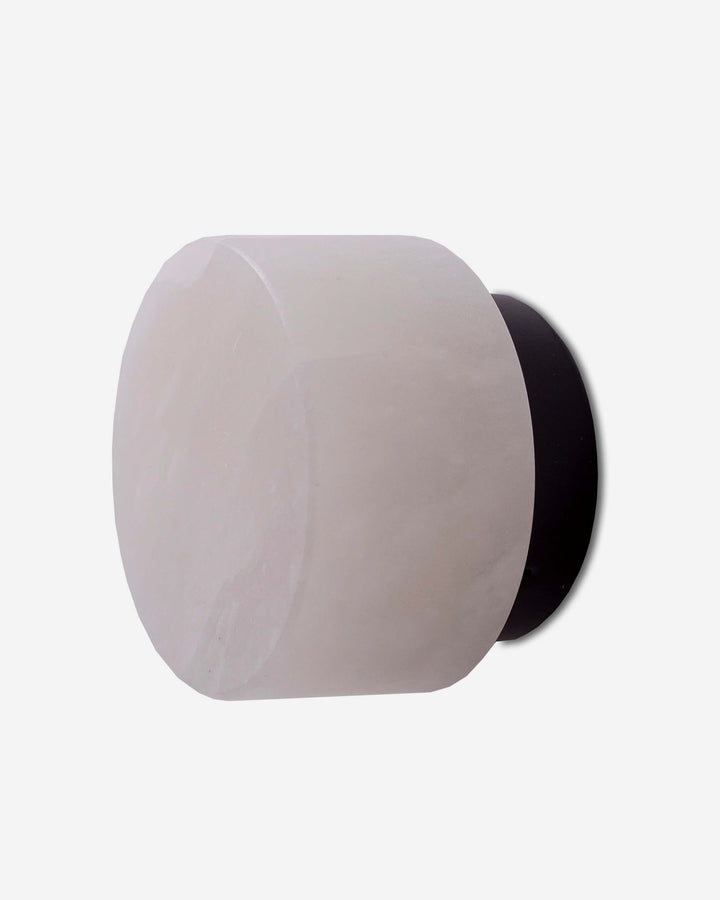 Lámpara Rock de Pared 14 27K IP44 - Base negra y pantalla de alabastro, foto de producto