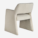Silla de algodón bouclé y MDF en color blanco roto