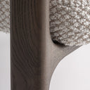 Silla de madera de fresno y poliéster en color marrón 63 x 57 x 75 cm – detalle