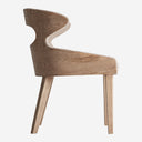 Silla de madera de fresno y poliéster en color marrón claro