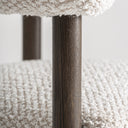 Silla de madera de fresno y poliéster en color negro – detalle