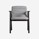 Silla de madera de olmo y poliéster con brazos – Negro / 62 x 64 x 80 cm