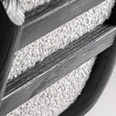 Silla de madera de olmo y poliéster en color negro – detalle