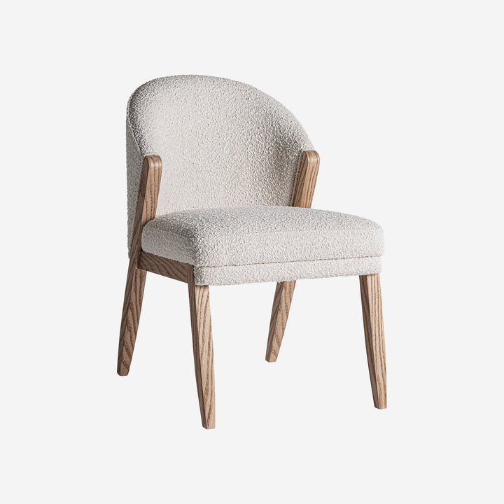 Silla de madera de pino y algodón bouclé en color marrón