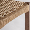 Silla de madera de roble y fibra natural en color marrón (pack de 2) – detalle