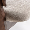 Silla de madera de roble y poliéster en color marrón 63 x 55 x 81 cm – detalle
