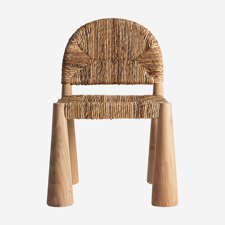 Silla de madera de teca y enea en color marrón