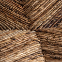 Silla de madera de teca y enea en color marrón – detalle