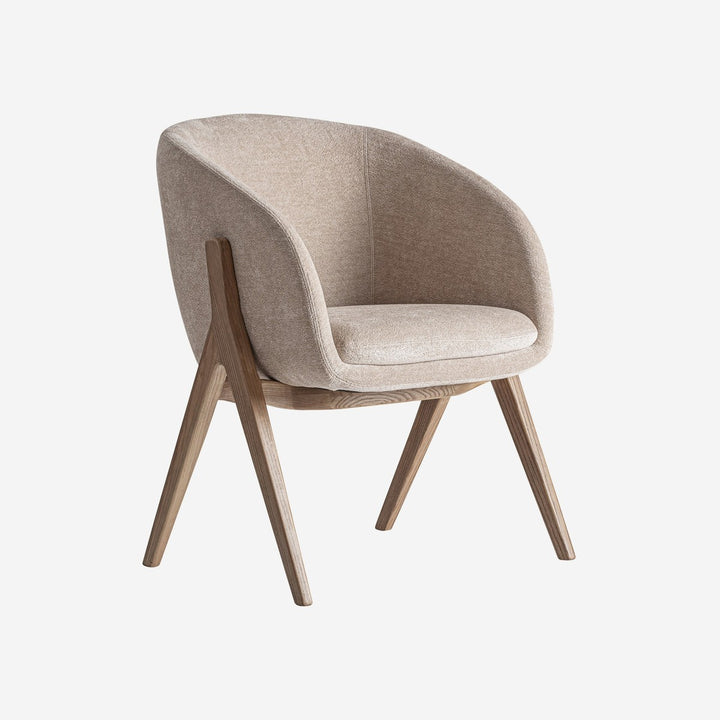Silla de poliéster y madera de fresno en color beige 59 x 61 x 79 cm
