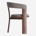 Silla de poliéster y madera de fresno en color topo