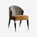 Silla de terciopelo y madera de caucho en color ocre