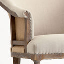 Sillón de madera de fresno y loneta en color arena envejecido – detalle