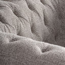 Sillón de madera de fresno y poliéster en color marrón 126 x 90 x 73 cm – detalle