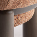 Sillón de madera de fresno y poliéster en color marrón 81 x 72 x 67 cm – detalle