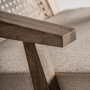 Sillón de madera de mango y MDF en color marrón 65 x 90 x 68 cm – detalle