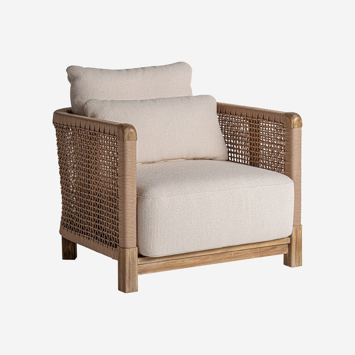 Sillón de madera de teca reciclada en color marrón natural