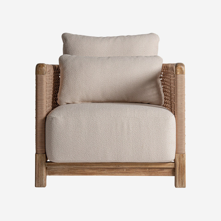 Sillón de madera de teca reciclada en color marrón natural