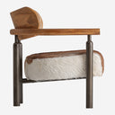 Sillón de madera de teca y hierro en color marrón
