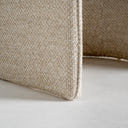 Sillón tapizado en poliéster en color beige 61 x 66 x 86 cm – detalle