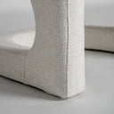Sillón tapizado en poliéster en color blanco roto – detalle