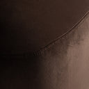 Sillón tapizado en terciopelo en color chocolate – detalle