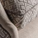 Sofá de madera de mango y poliéster en color beige – detalle