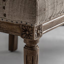 Sofá de madera de mango y poliéster en color marrón – detalle