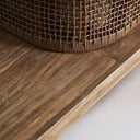 Sofá de madera de teca reciclada y polipropileno reciclado en color marrón – detalle