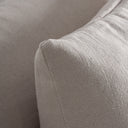Sofá modular tapizado en lino en color blanco roto – detalle