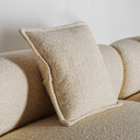 Sofá modular tapizado en poliéster en color beige 375 x 142 x 88 cm – detalle