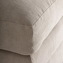 Sofá modular tapizado en poliéster en color topo de estilo clásico – Diseño 4 / Reposapiés / 90 x 90 x 48 cm – detalle