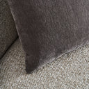 Sofá tapizado en poliéster en color beige 264 x 106 x 88 cm – detalle