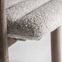 Taburete alto de madera de olmo y poliéster en color marrón claro – detalle