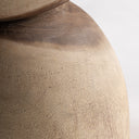 Taburete alto de madera de suar en color marrón 30 x 61 cm – detalle