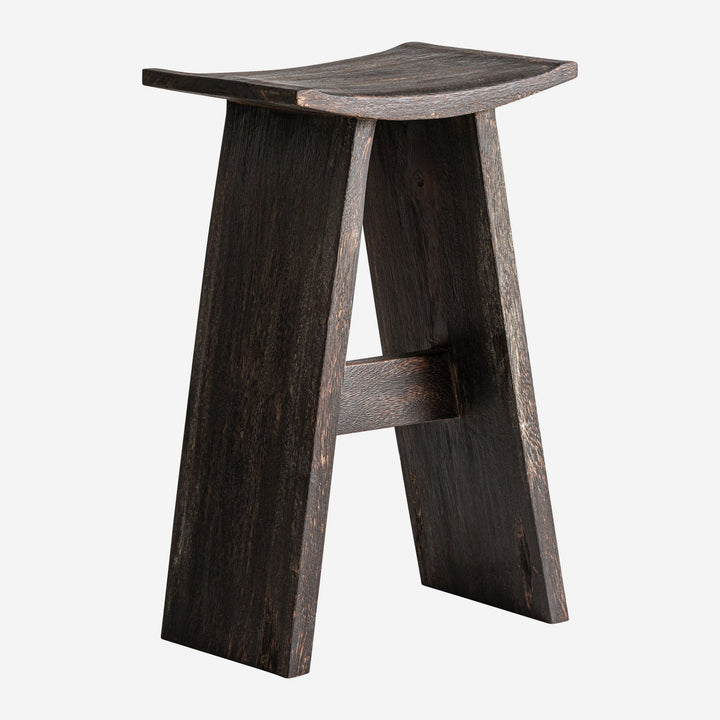 Taburete alto de madera de suar en color marrón 40 x 30 x 65 cm