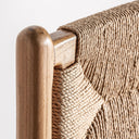 Taburete alto de madera de teca y cáñamo en color marrón – detalle