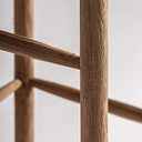Taburete alto de madera de teca y fibra natural en color marrón 45 x 48 x 104 cm – detalle