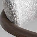 Taburete alto de poliéster y madera de fresno en color gris – detalle