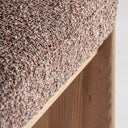 Taburete alto de poliéster y madera de roble en tonos marrones – detalle