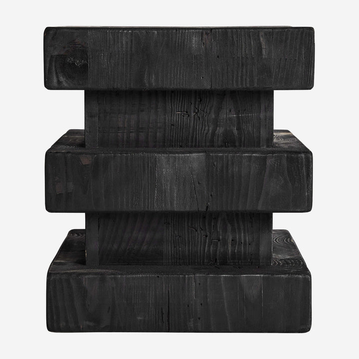 Taburete de madera de pino reciclado en color negro de inspiración art déco 35 x 40 cm