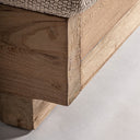 Tumbona de exterior de madera de teca reciclada en color marrón de estilo colonial – detalle