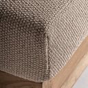 Tumbona de exterior de madera de teca reciclada en color marrón de estilo colonial – detalle