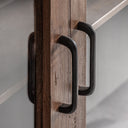 Vitrina de madera recuperada y hierro en color marrón – detalle