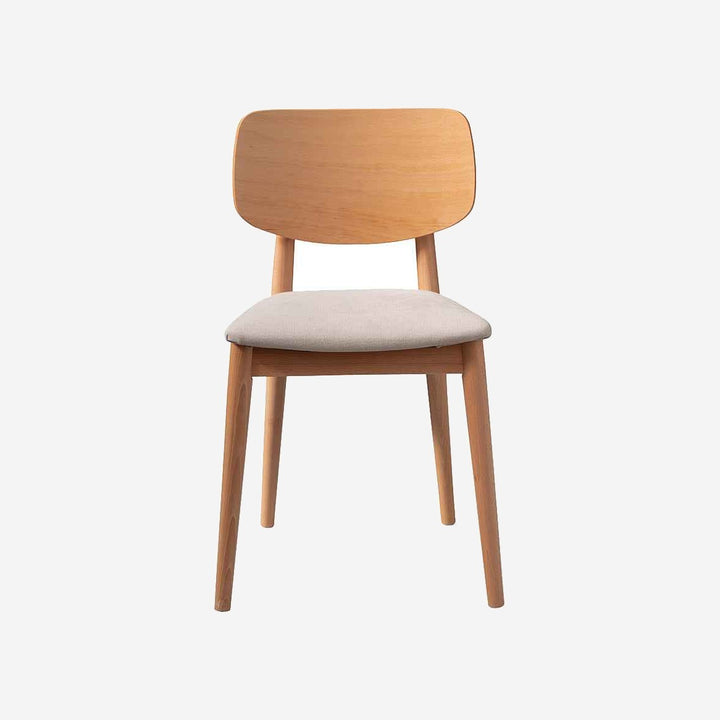 Silla TERRA sobre fondo gris de estudio (2)
