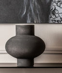 GHALEA vaas met zwarte glazen afwerking